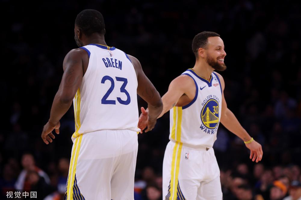 网球运动中 网球运动中