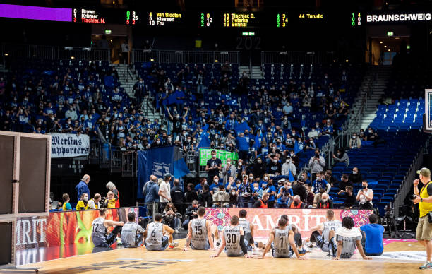 就意味着他 就意味着他